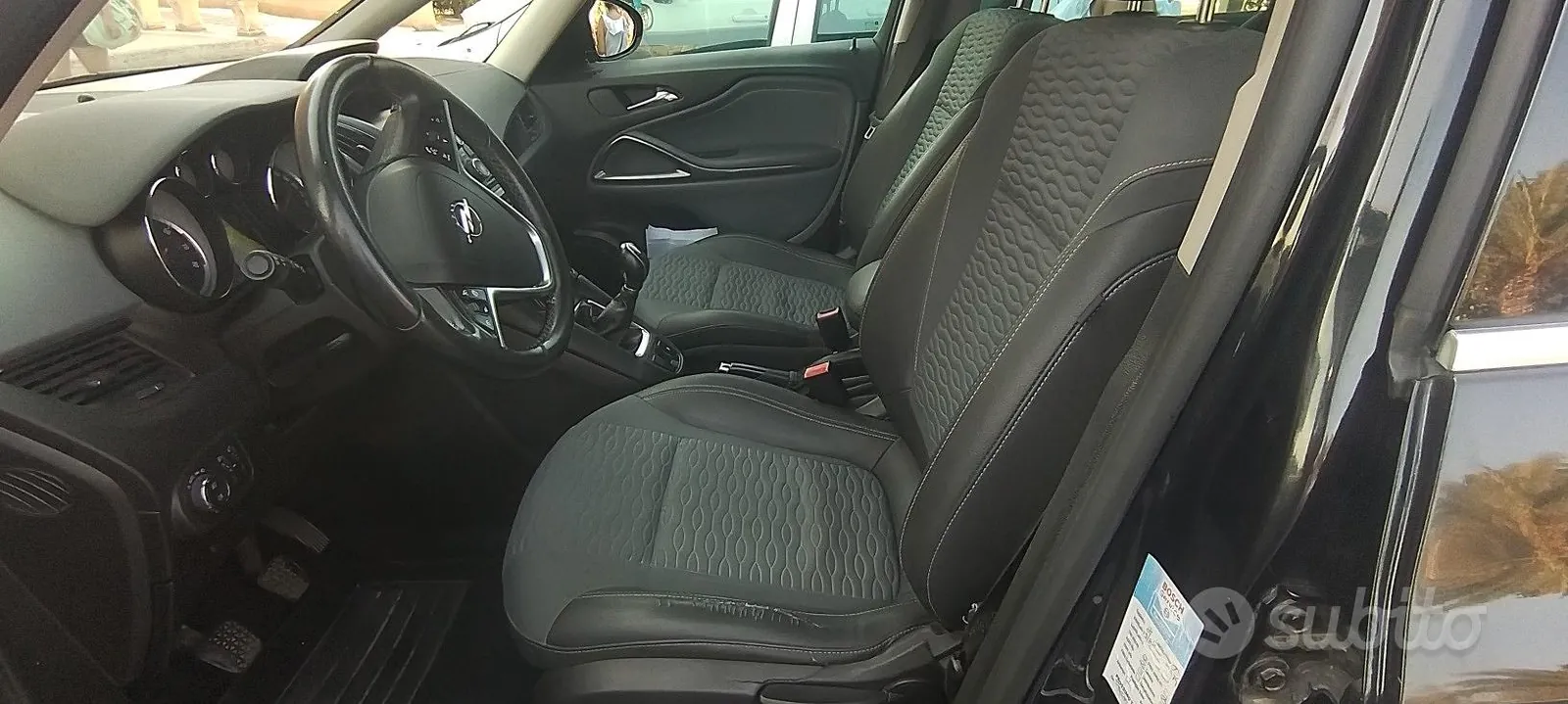 Opel Zafira 2015 photo 4