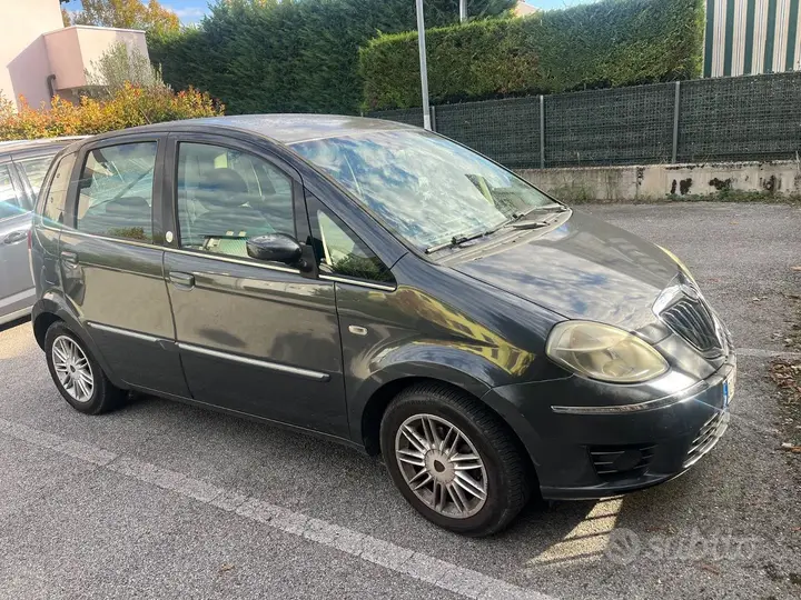 Lancia Musa 2009 photo 2