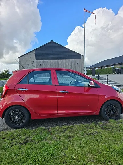 Kia Picanto 2012 photo 4