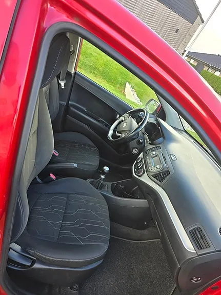 Kia Picanto 2012 photo 5