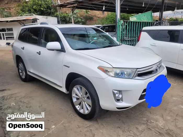 Toyota Highlander 2013 photo 2