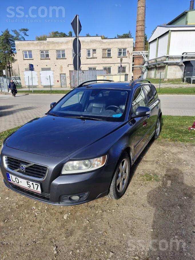 Volvo V50