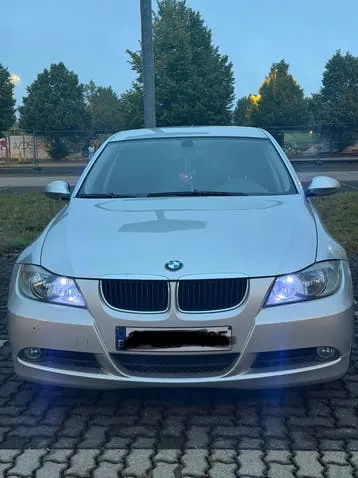 BMW 320I