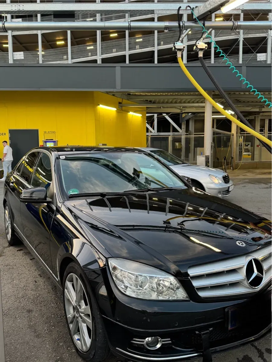 Mercedes-Benz C-Class 2009 photo 2
