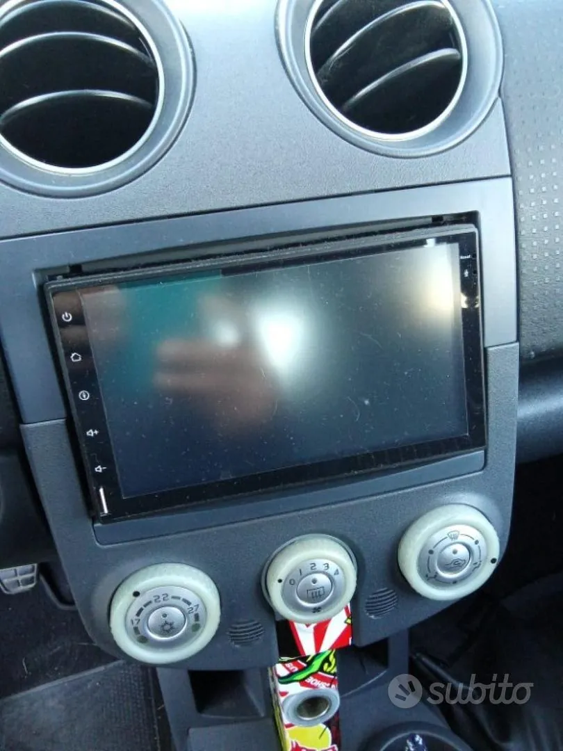 Mitsubishi Colt 2010 photo 5