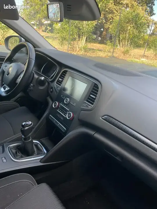 Renault Megane 2016 photo 3