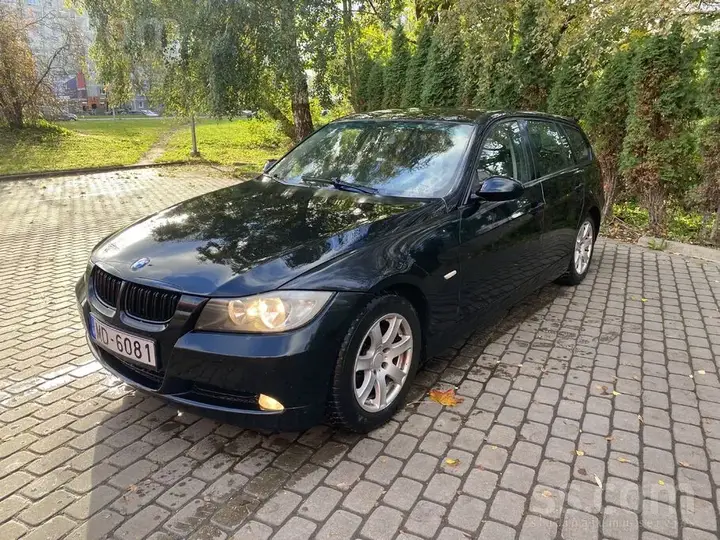 BMW 320D 2006 photo 2