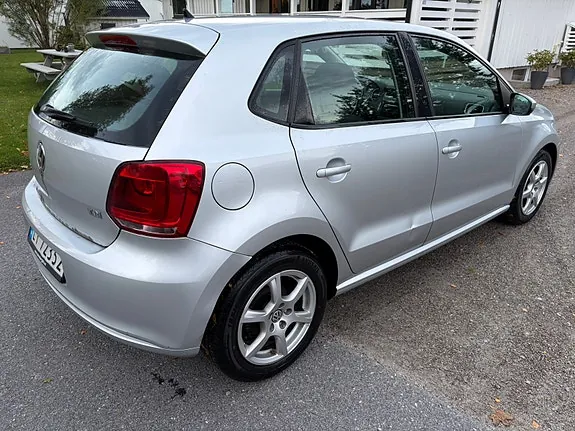 Volkswagen Polo 2012 photo 4