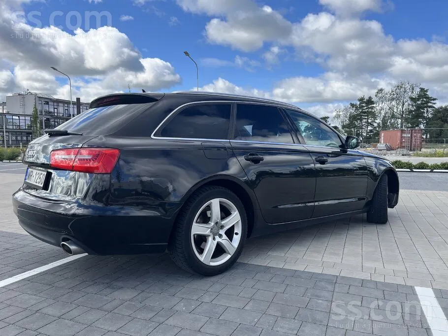 Audi A6 2012 photo 2