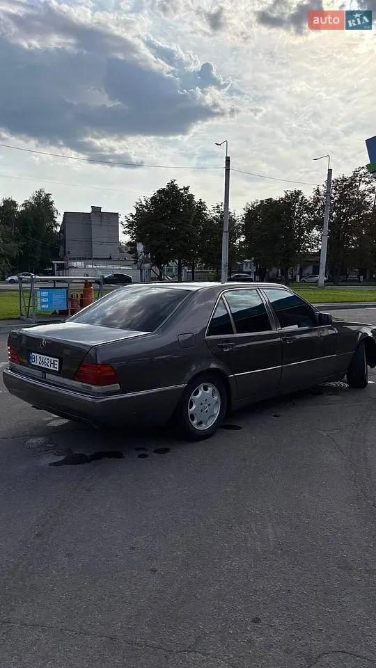 Mercedes-Benz S-Class 1994 photo 3