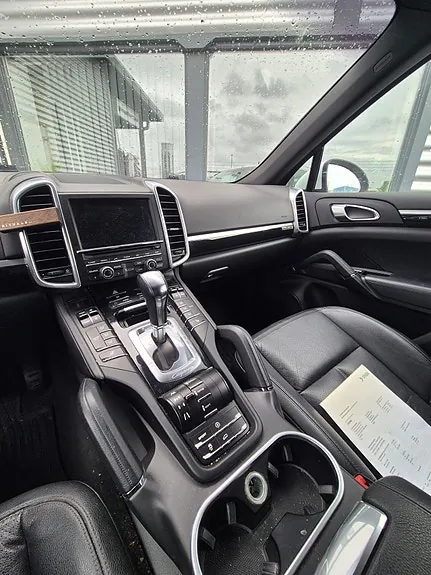 Porsche Cayenne 2012 photo 5