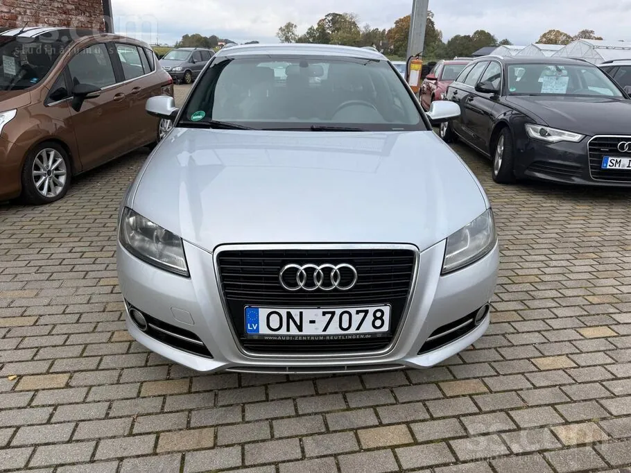 Audi A3 2011 photo 2