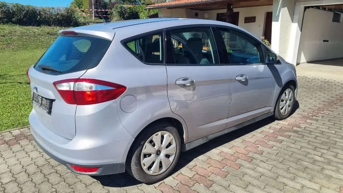 Ford C-Max 2010 photo 3