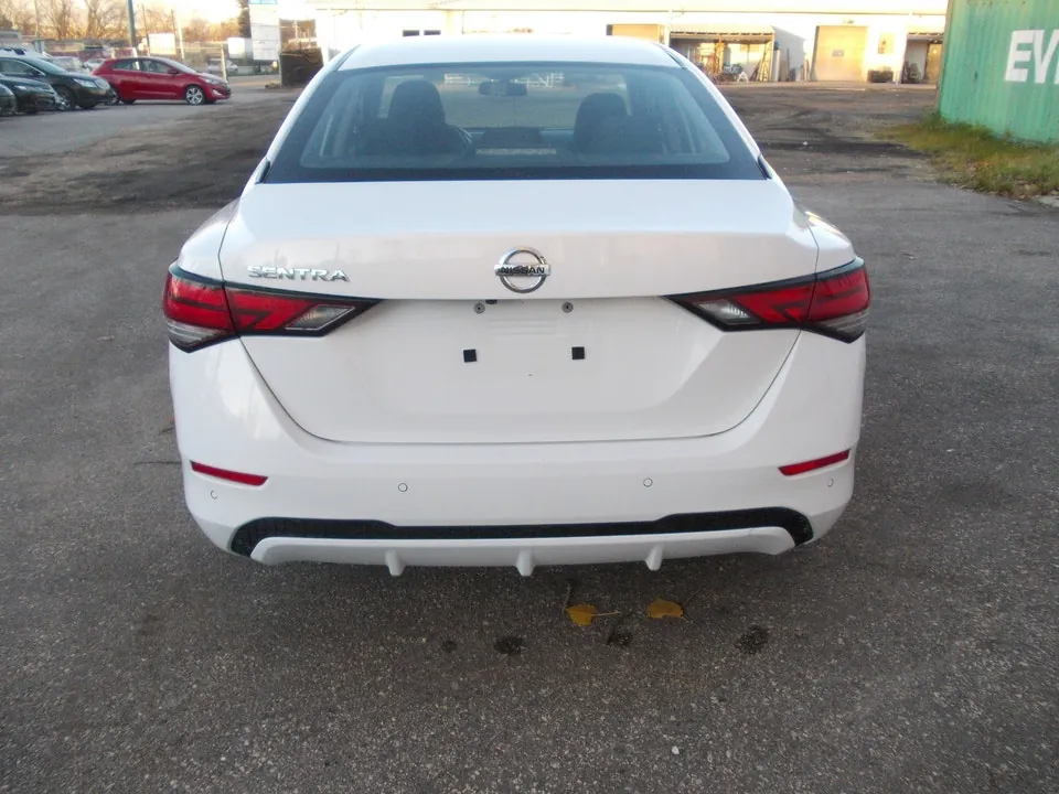 Nissan Sentra 2022 photo 4