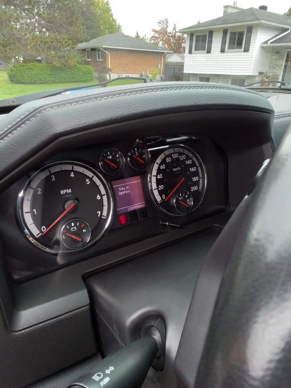 Dodge Ram 1500 2010 photo 3