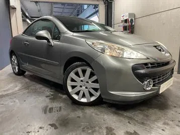 Peugeot 207 2008 photo 2