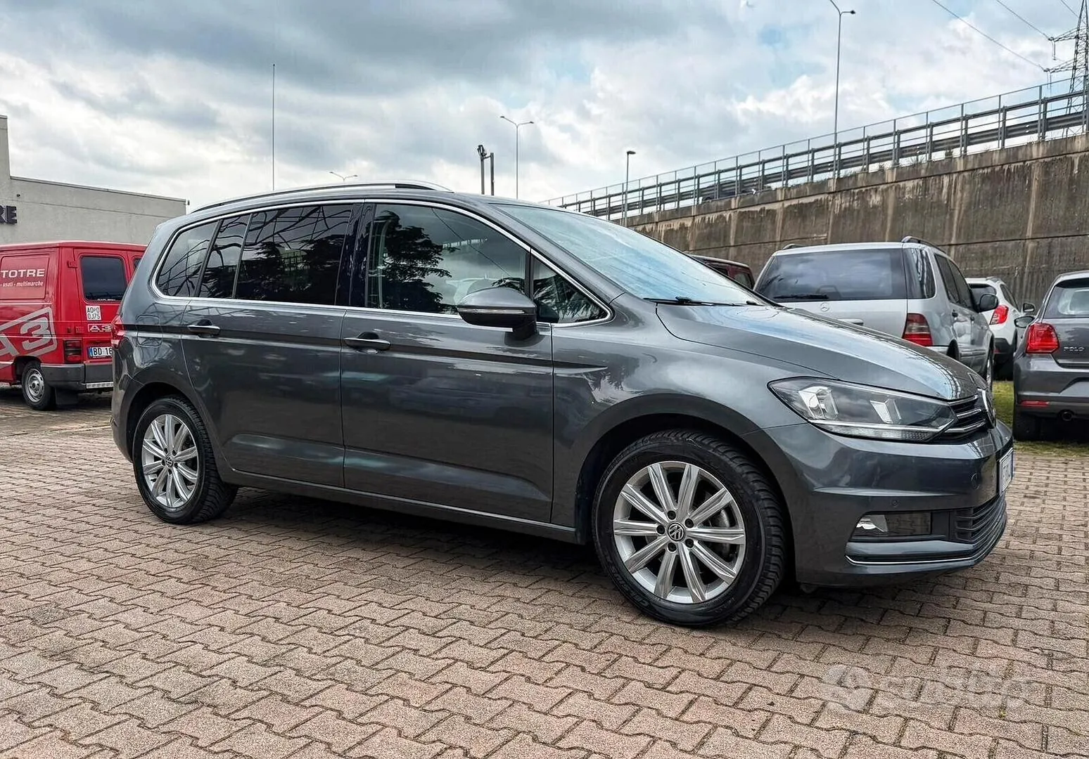 Volkswagen Touran 2018 photo 3