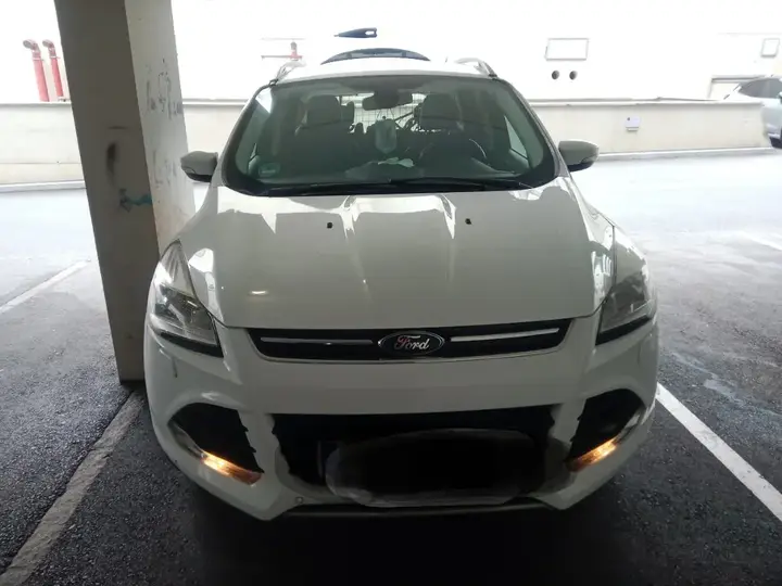 Ford Kuga 2013 photo 3