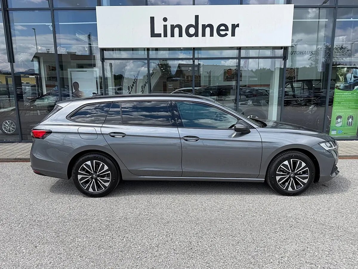 Skoda Superb 2026 photo 3