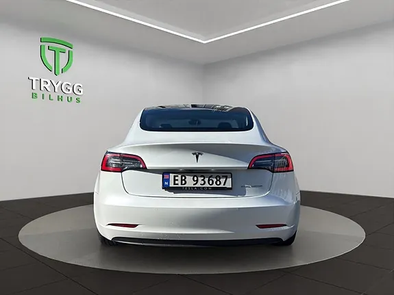 Tesla Model 3 2021 photo 4
