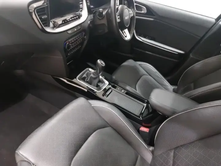 Kia Xceed 2022 photo 4