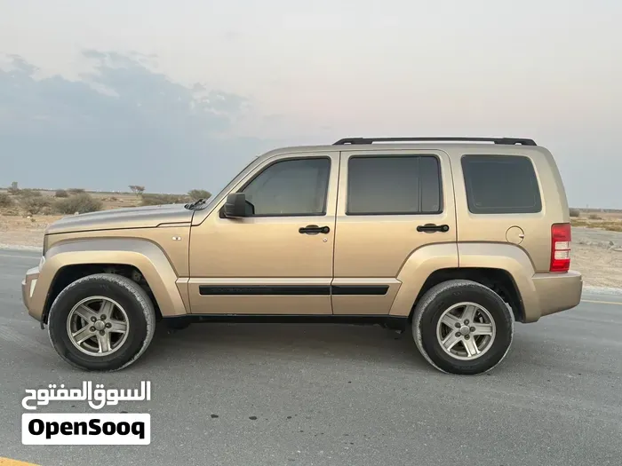 Jeep Cherokee 2012 photo 4