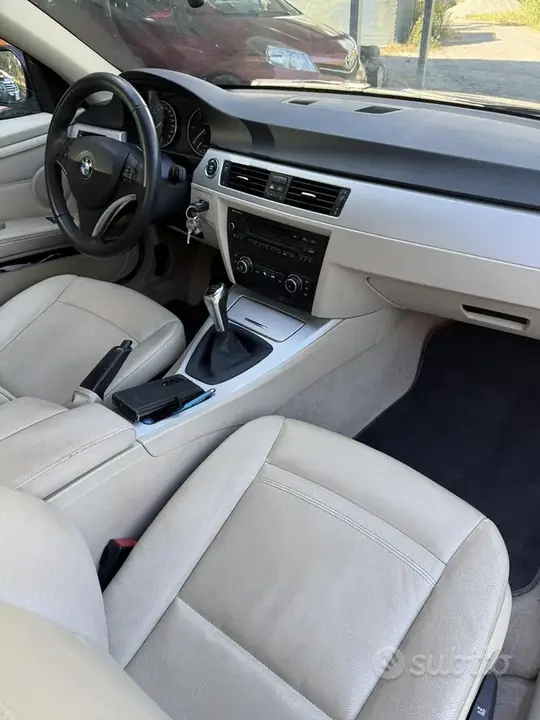 BMW 320D 2010 photo 5