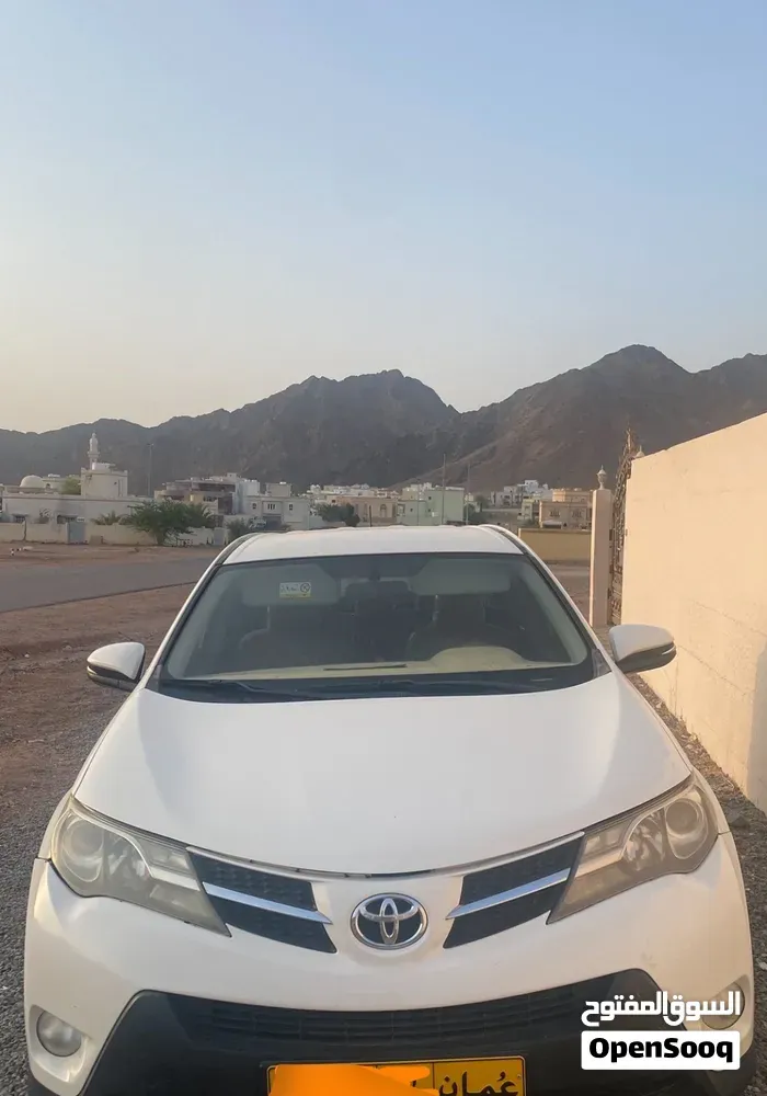 Toyota Rav 4 2014 photo 2