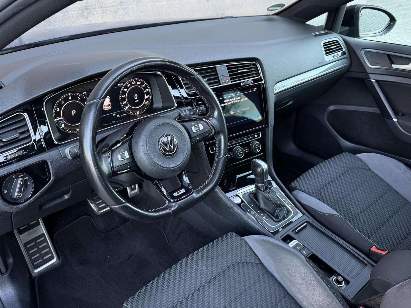Volkswagen Golf 2017 photo 4
