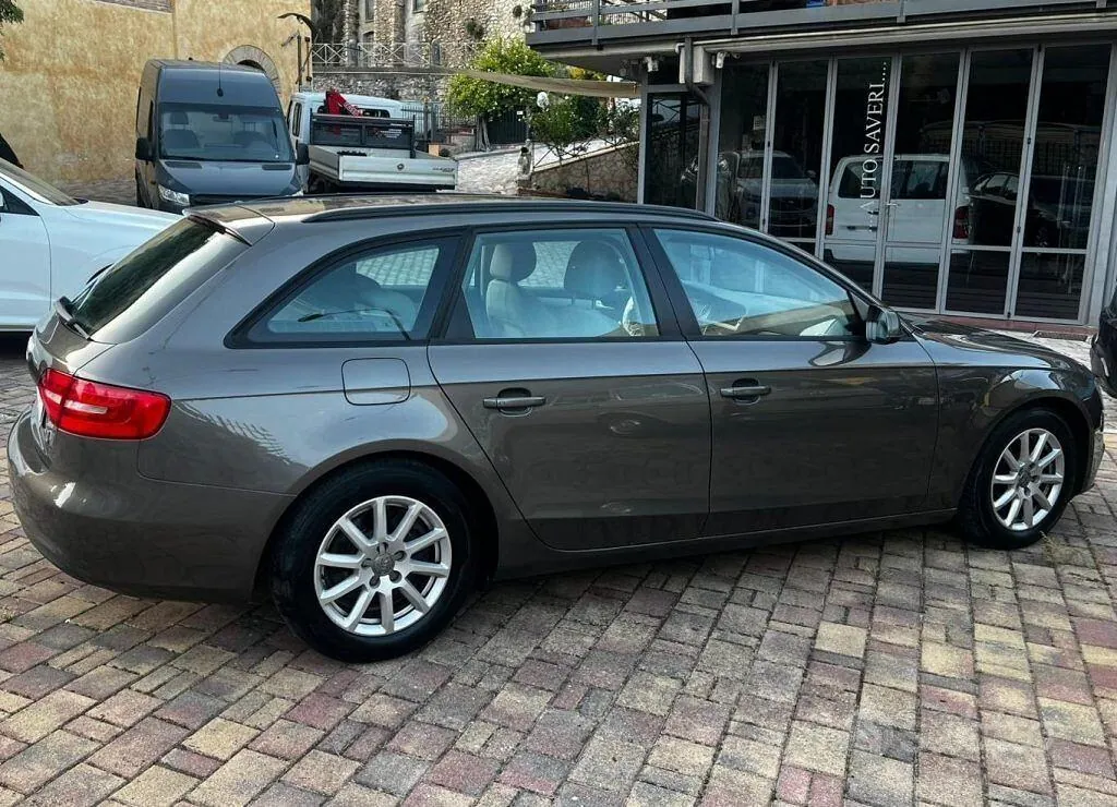 Audi A4 Avant 2014 photo 2