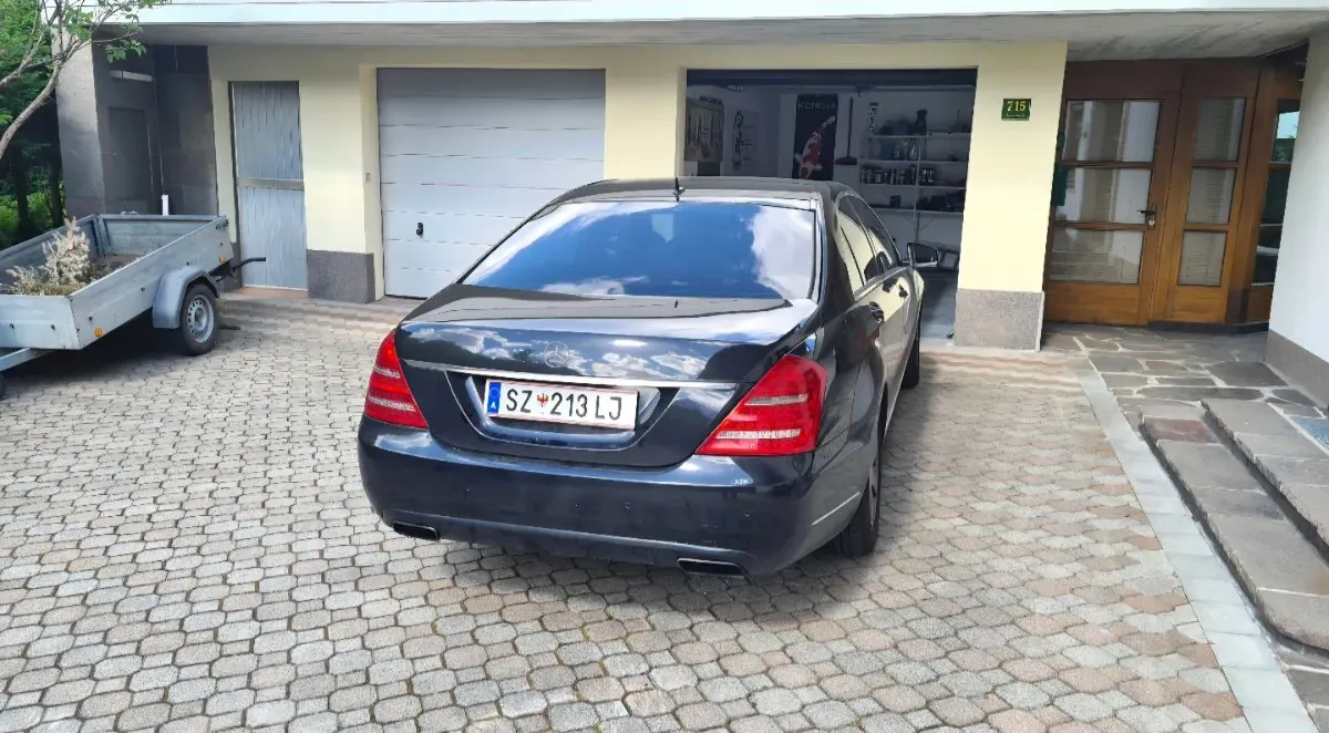 Mercedes-Benz S-Class 2006 photo 2