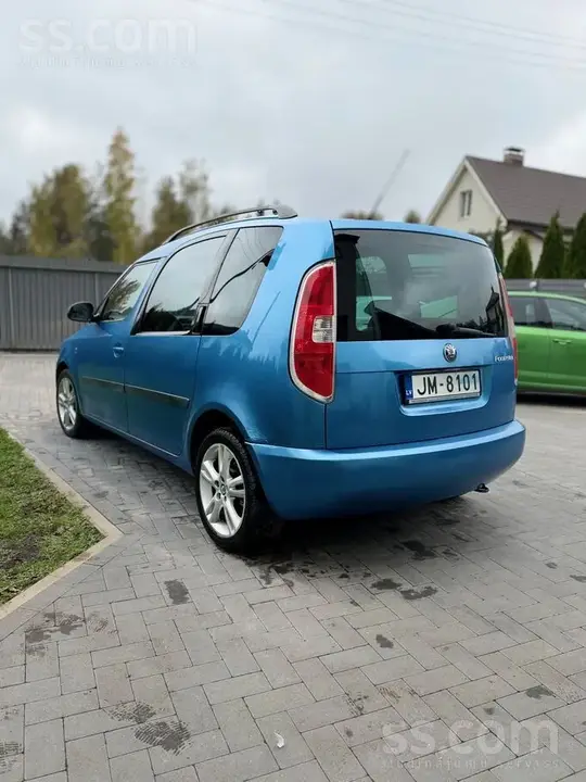 Skoda Roomster 2007 photo 2