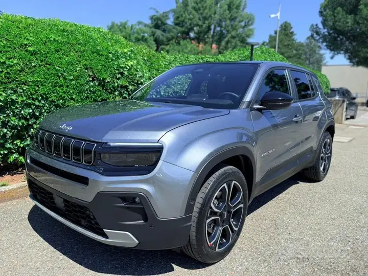 Jeep Avenger 2026 photo 2