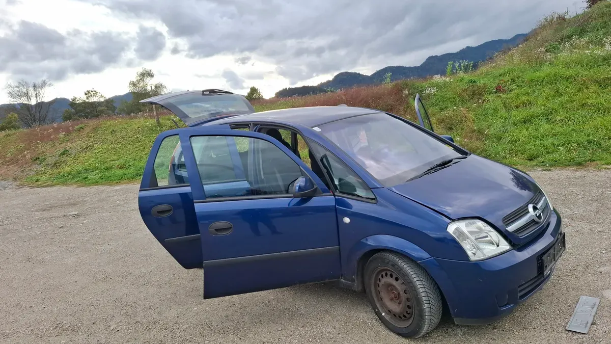 Opel Meriva 2004 photo 2