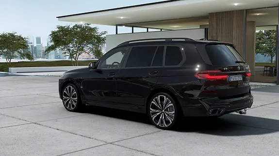 BMW X7 2026 photo 2