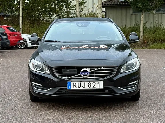 Volvo V60 2018 photo 2