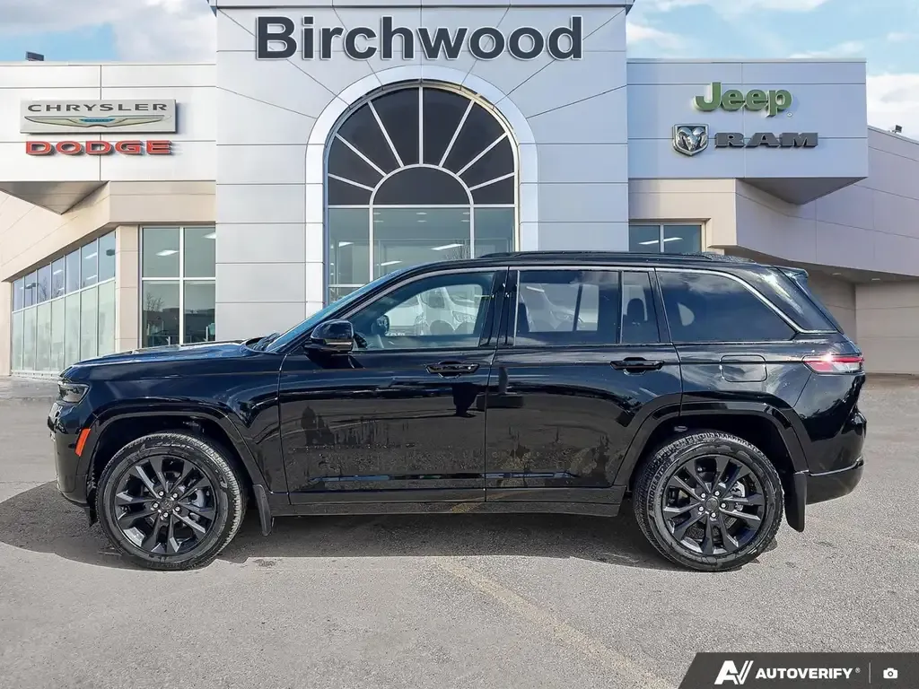 Jeep Grand Cherokee 2026 photo 4