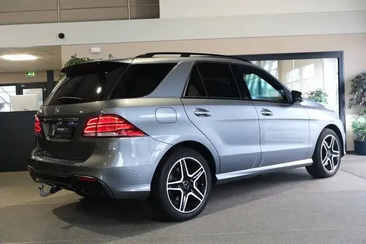 Mercedes-Benz Gle 2017 photo 2
