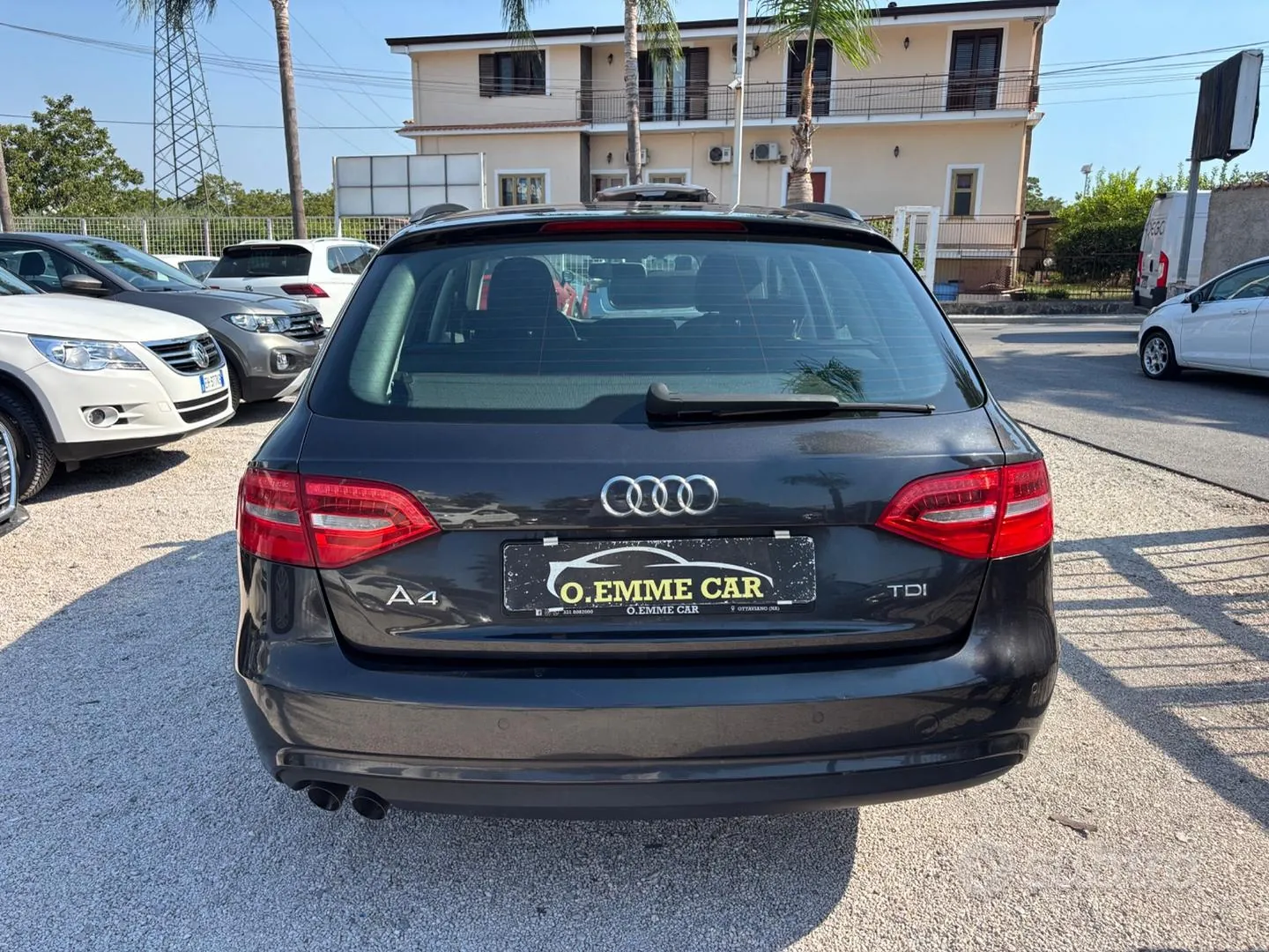 Audi A4 2012 photo 4