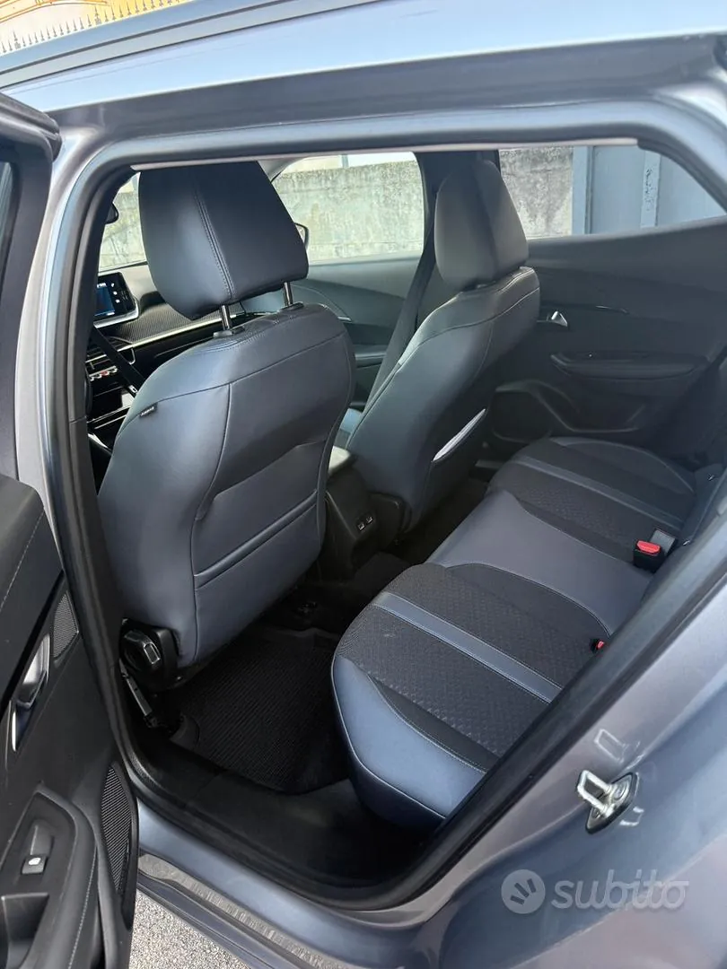Peugeot 2008 2020 photo 3