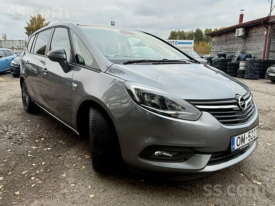 Opel Zafira 2019 photo 2