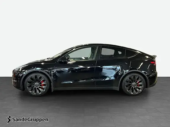 Tesla Model Y 2022 photo 2