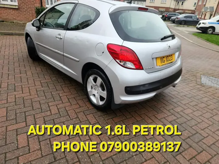 Peugeot 207 2009 photo 5