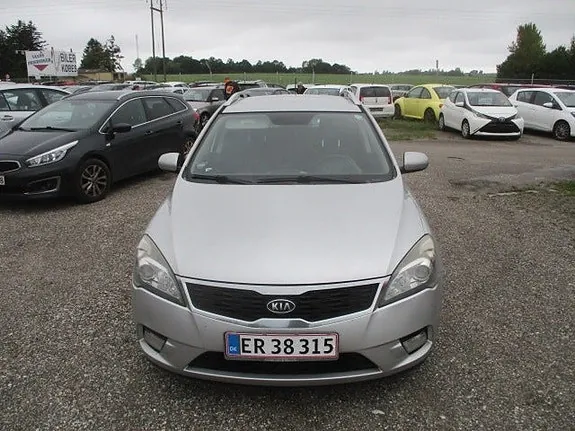 Kia Ceed 2009 photo 2