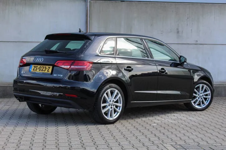 Audi A3 2019 photo 2