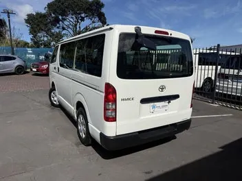 Toyota Hiace 2019 photo 4