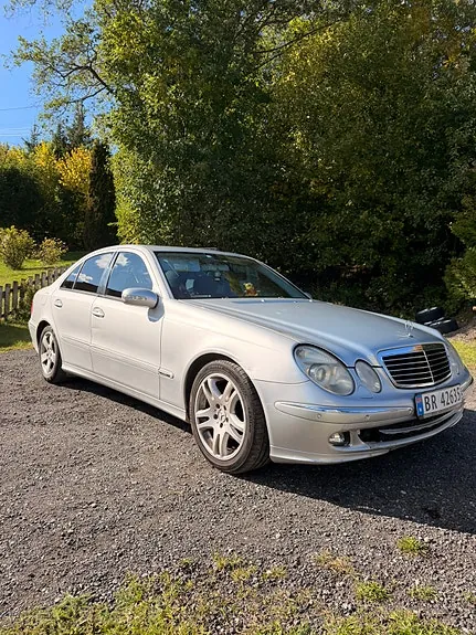 Mercedes-Benz E220 D