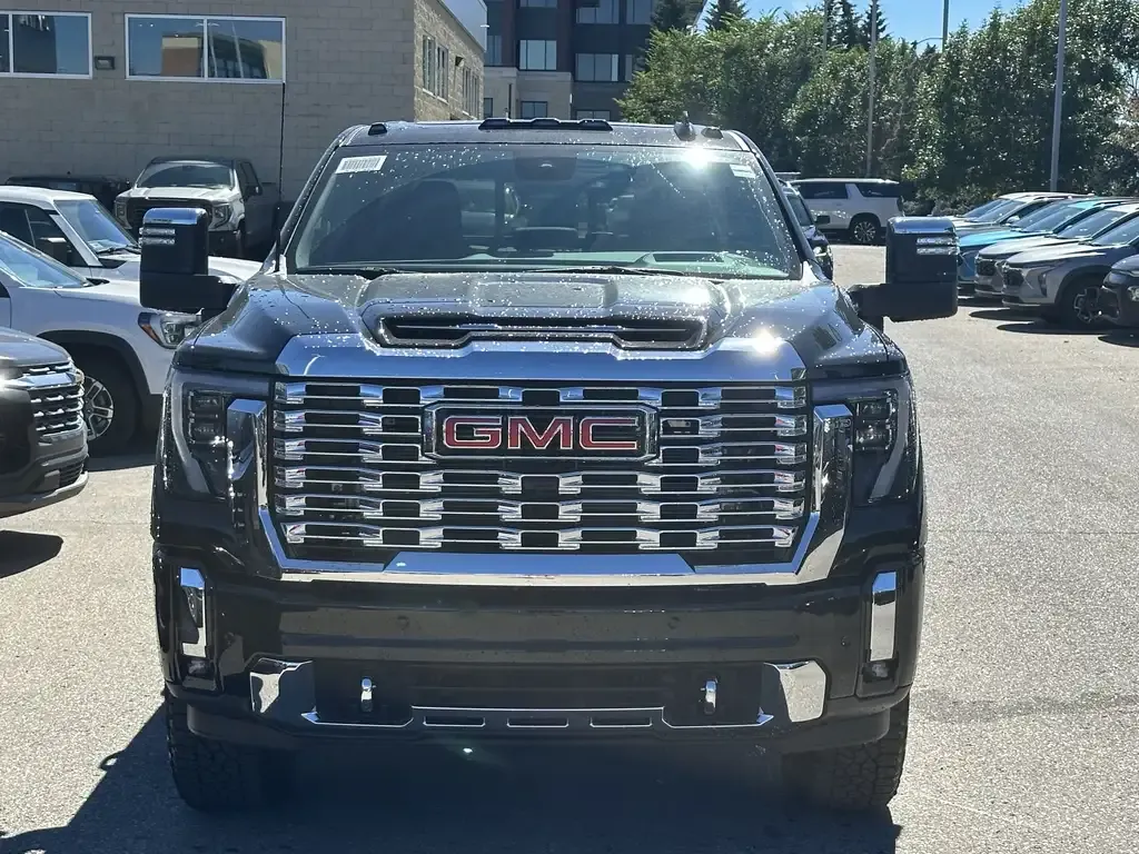 GMC Sierra 3500Hd 2026 photo 2