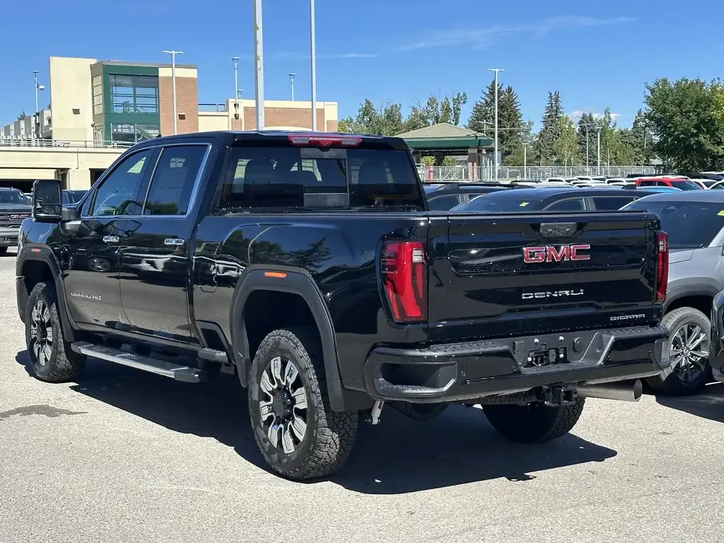 GMC Sierra 3500Hd 2026 photo 4