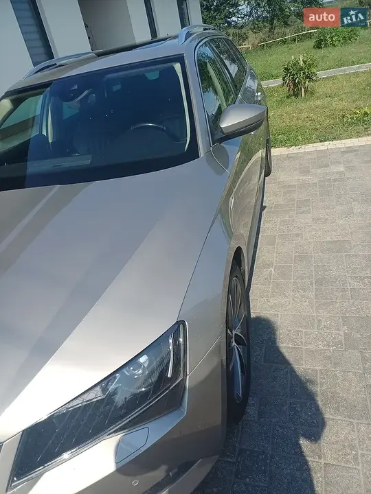Skoda Superb 2017 photo 3
